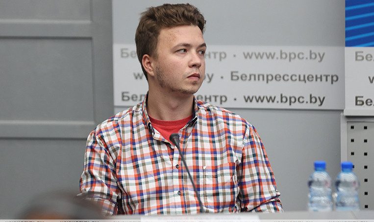 В Беларуси осудили бывшего главного редактора канала Nexta Романа Протасевича