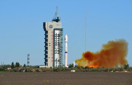 Китай вивів на орбіту новий супутник (ВІДЕО)