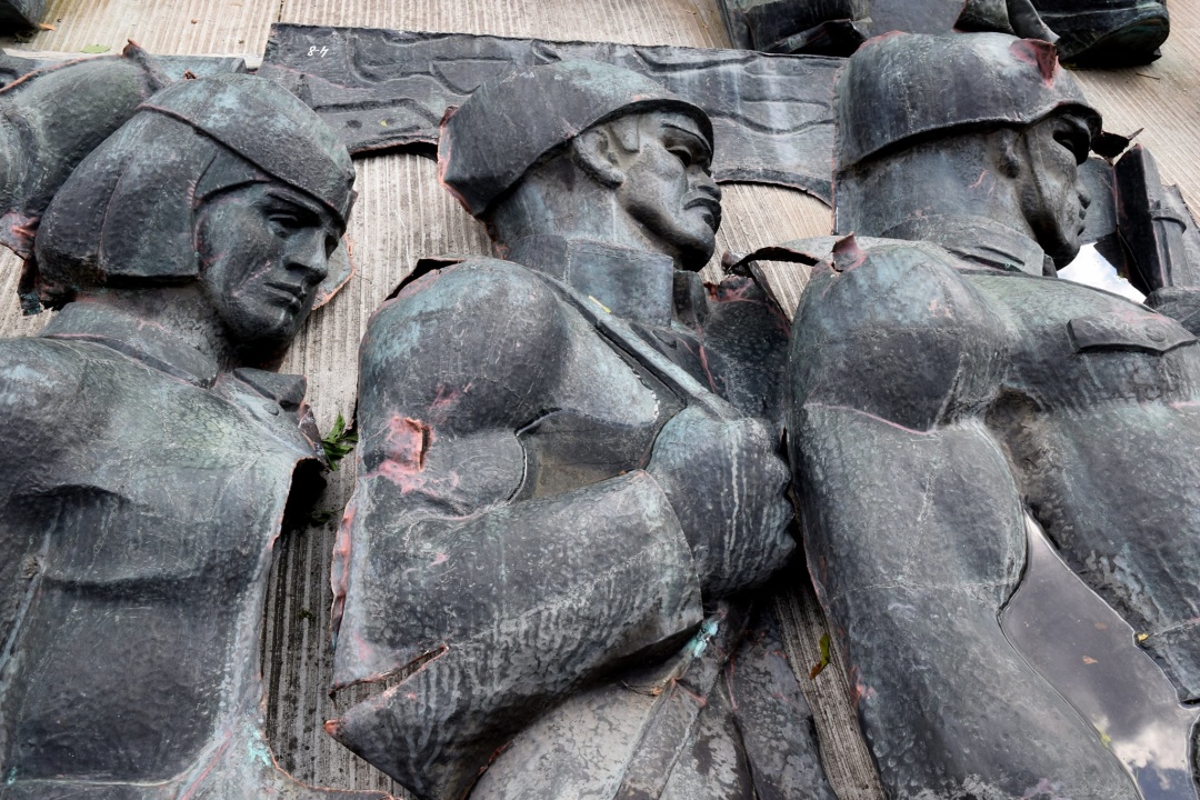 Радянський монумент Слави у Львові перенесли до музею «Територія терору»