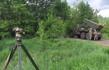 На Донбасі один український військовий зазнав поранень — бойовики 17 разів порушували «тишу»