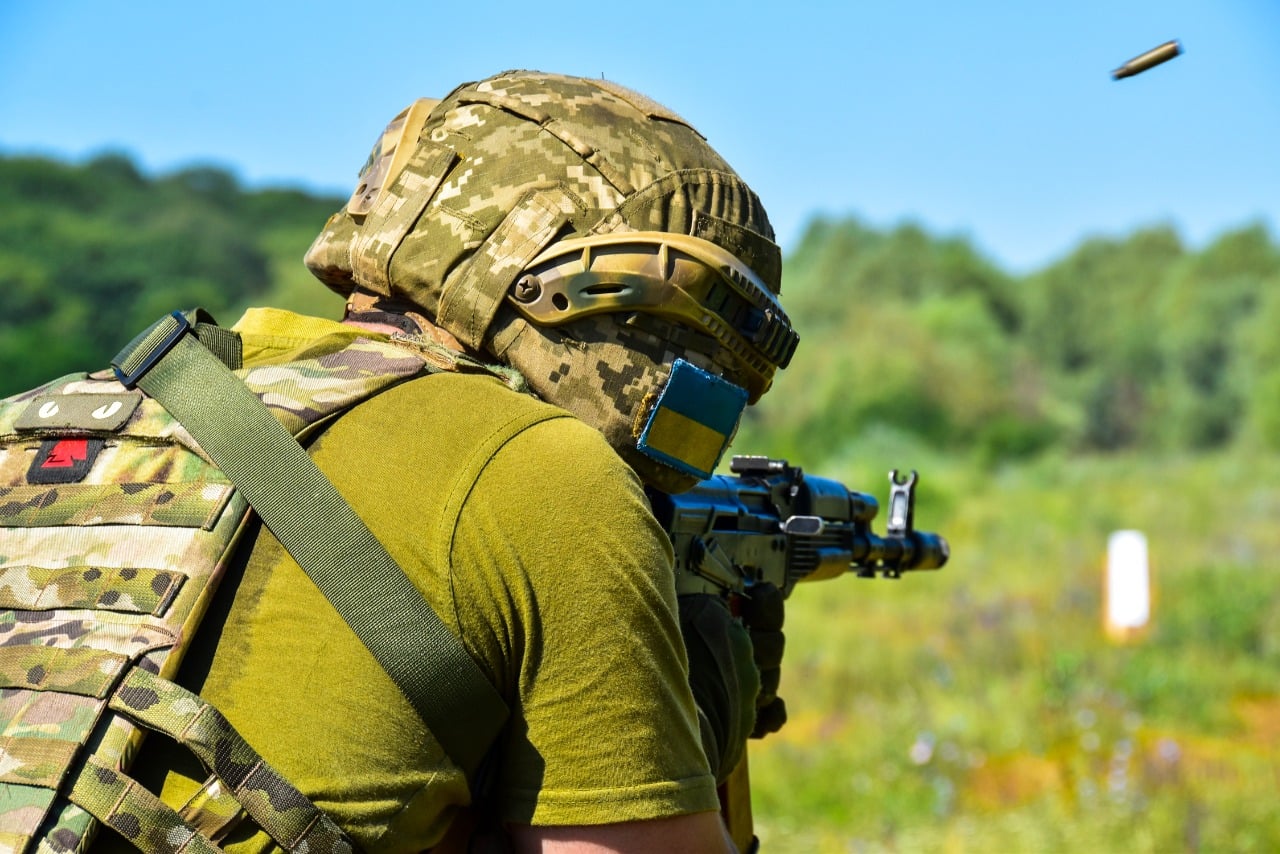На Донбасі бойовики 14 разів порушили «режим тиші», поранений український військовий