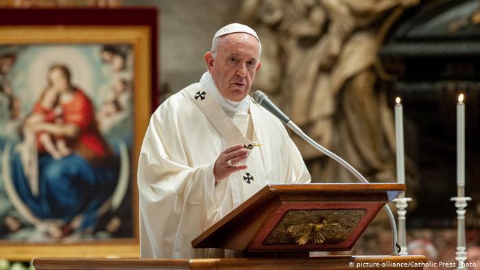 Папу Франциска успішно прооперували — Ватикан