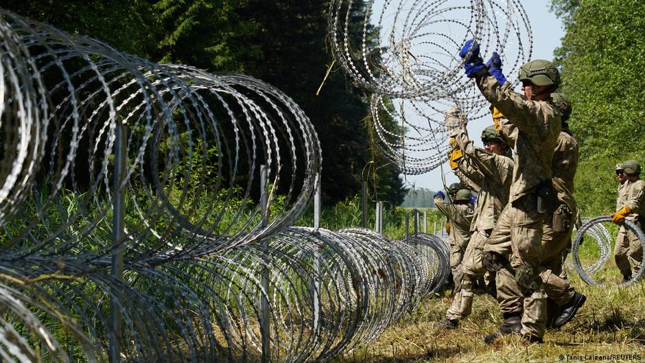 Украина предоставит Литве колючую проволоку для укрепления границы с Беларусью