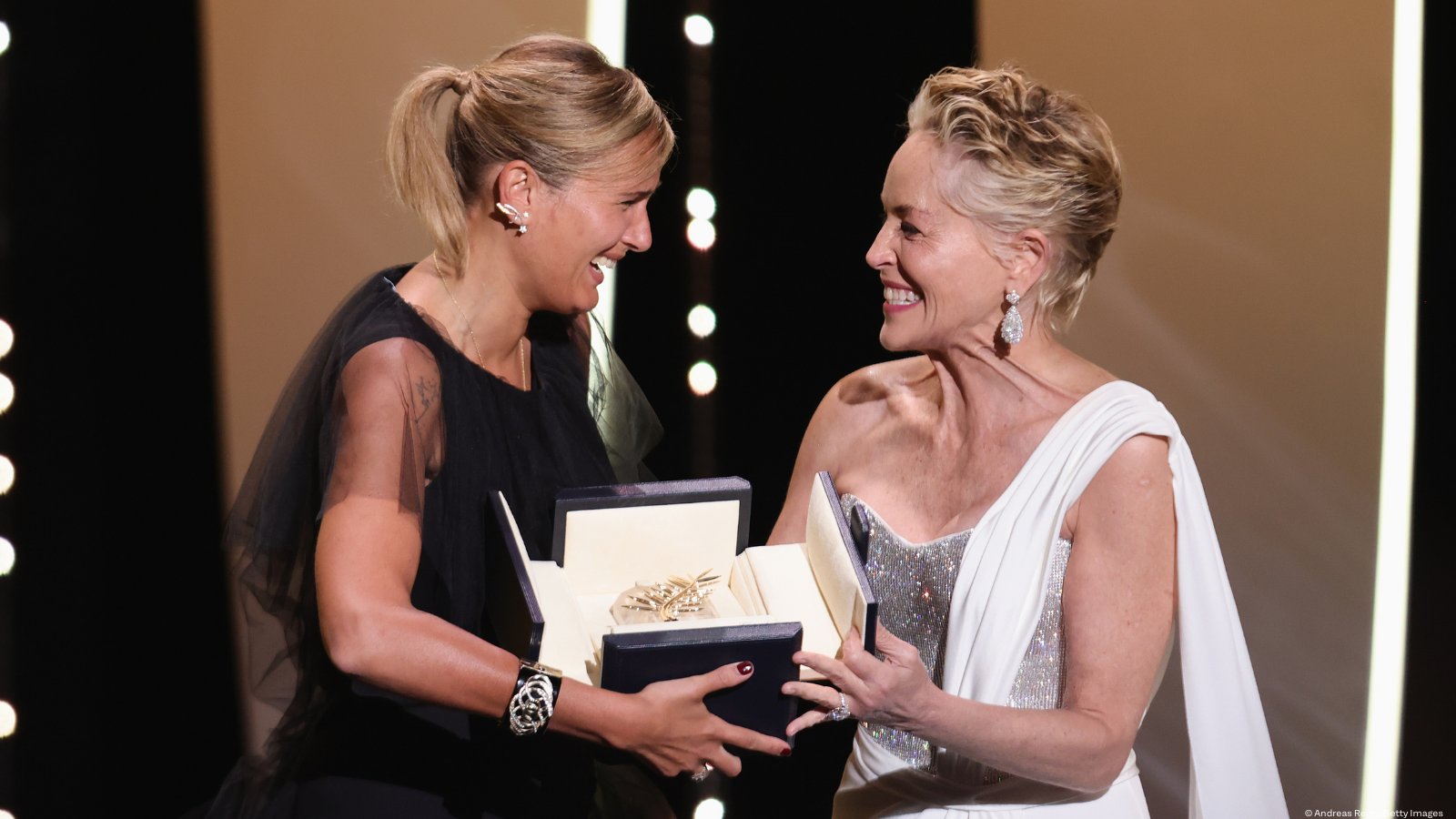Во Франции объявили лауреатов Каннского кинофестиваля: главную премию получил фильм «Титан»