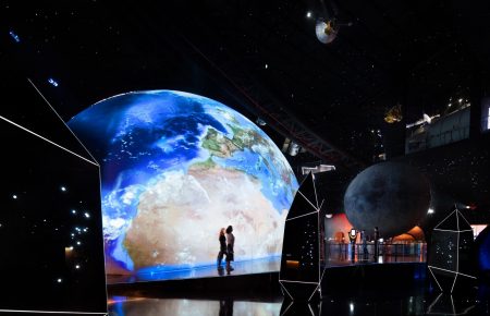У Шанхаї відкрили найбільший у світі планетарій (фото,видео)