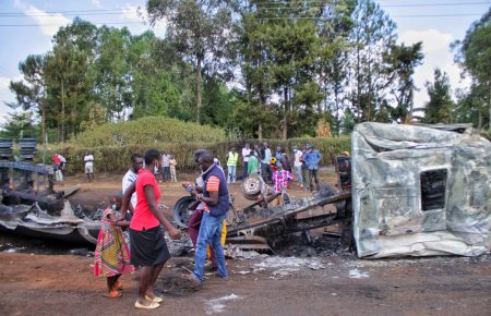 Унаслідок вибуху бензовозу у Кенії загинули 13 людей