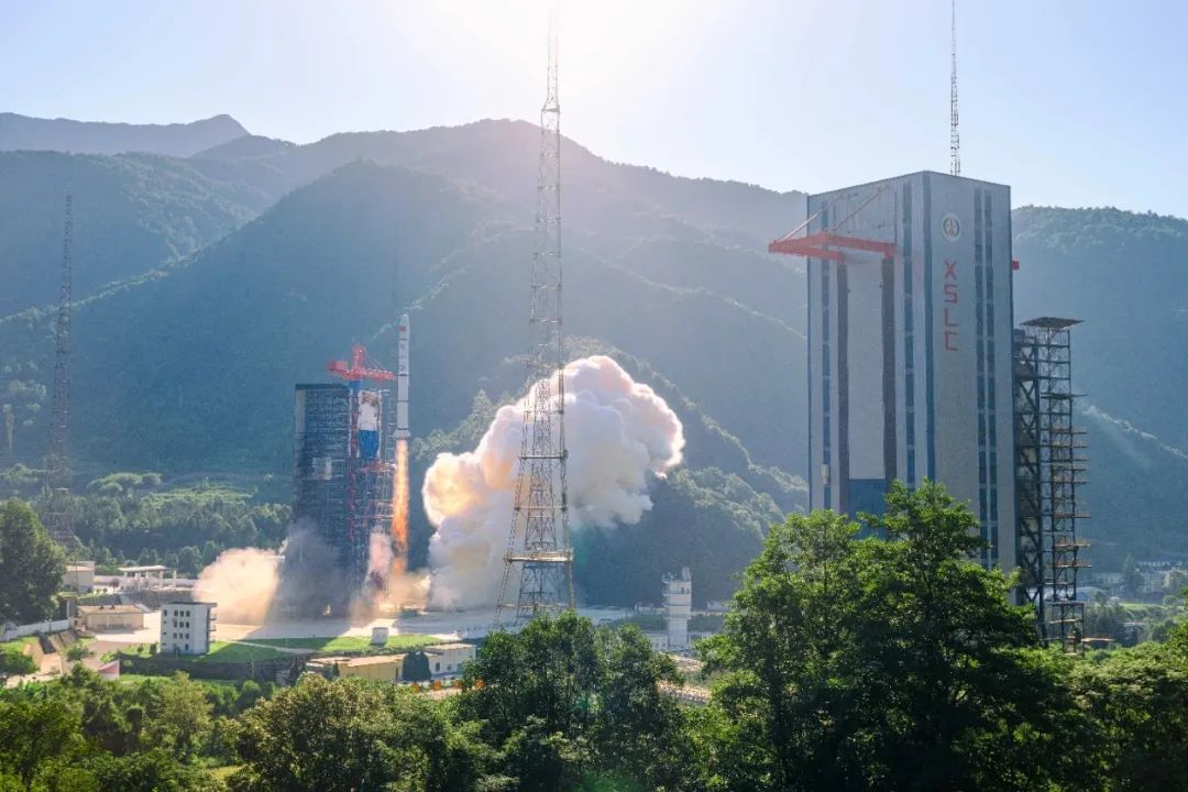 Китай успешно запустил новые спутники дистанционного зондирования