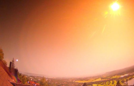 У небі над Норвегією помітили падіння великого метеорита (відео)