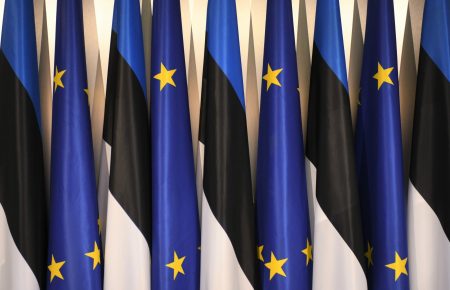 Естонія оголосила персоною нон ґрата російського дипломата