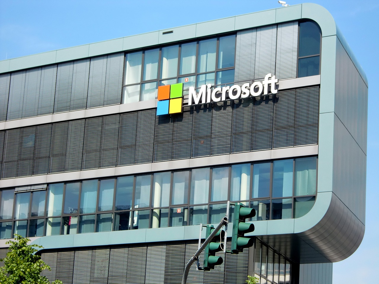 Китай заперечує свою участь у масштабній кібератаці на Microsoft