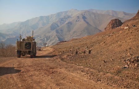 Афганські військові шукали притулок у Пакистані, коли втратили контроль над прикордонними постами