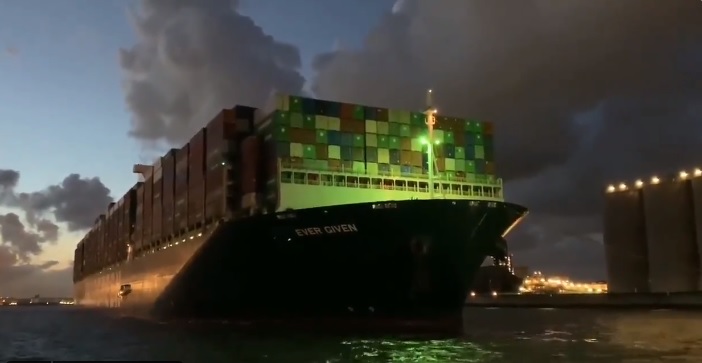 Пірати атакували контейнеровоз у Гвінейській затоці, захопивши заручників