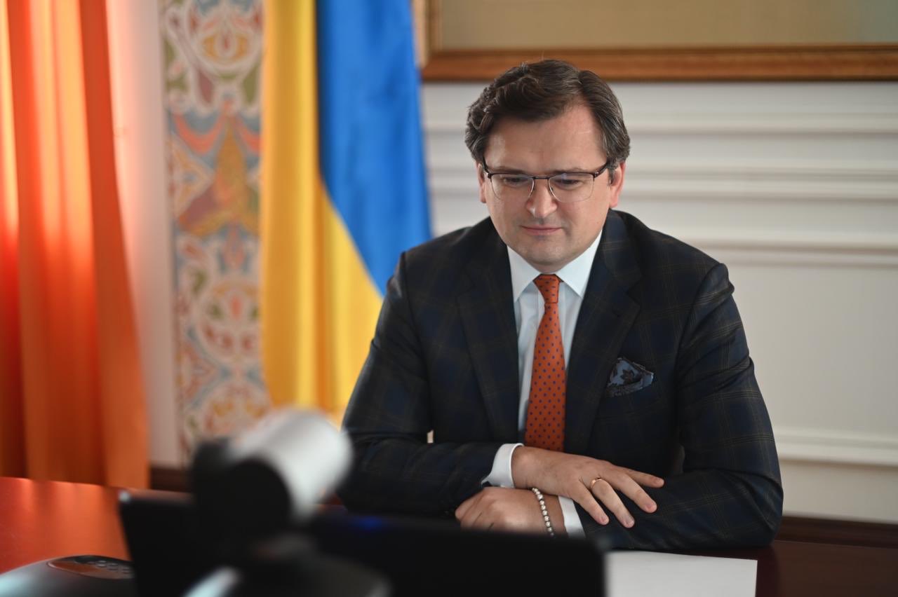 Кулеба підписав угоду про безвіз між Україною та Перу