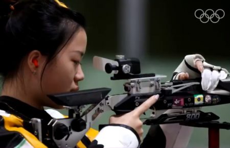 На Олімпіаді в Токіо китайська спортсменка здобула перше «золото»