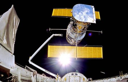 NASA успішно відновило роботу космічного телескопу Hubble