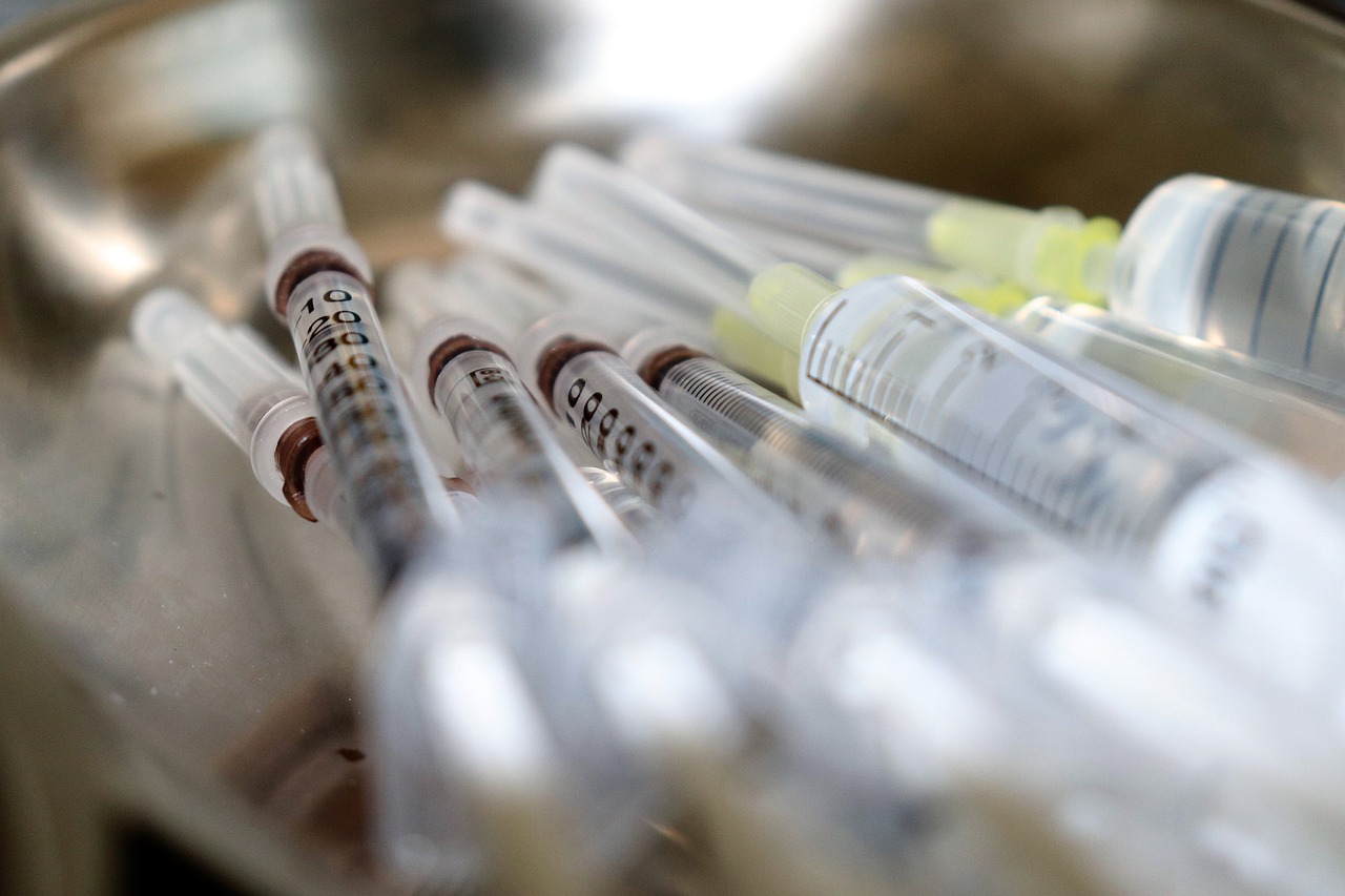 В Україні за добу вакцинували понад 140 тисяч людей