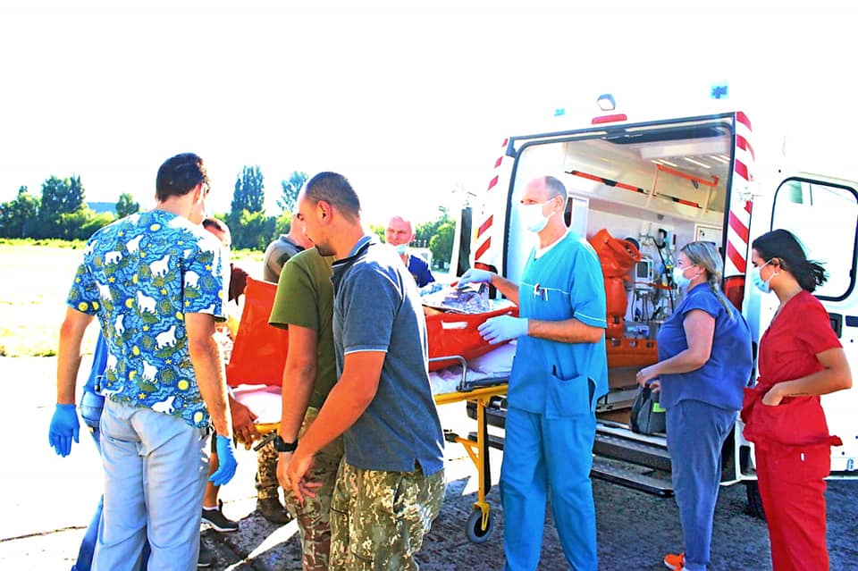 Травмованого військового екстрено евакуювали до Одеси