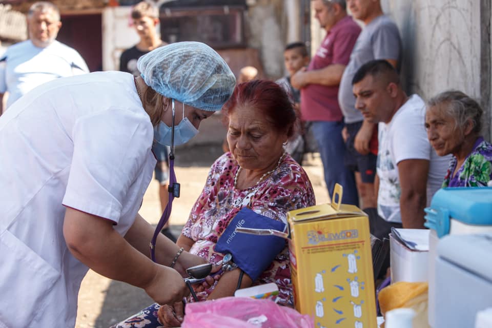 За чотири тижні на Закарпатті вакцинували понад 200 представників ромської громади
