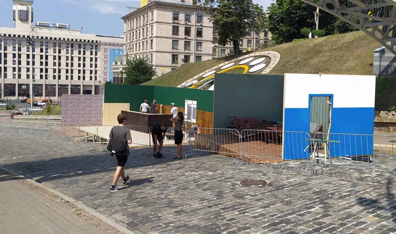 «Не отримали листа з детальним описом» — у Музеї Революції Гідності прокоментували інсталяцію біля Майдану
