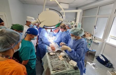 У Франківську вперше в регіоні провели родинну трансплантацію нирки