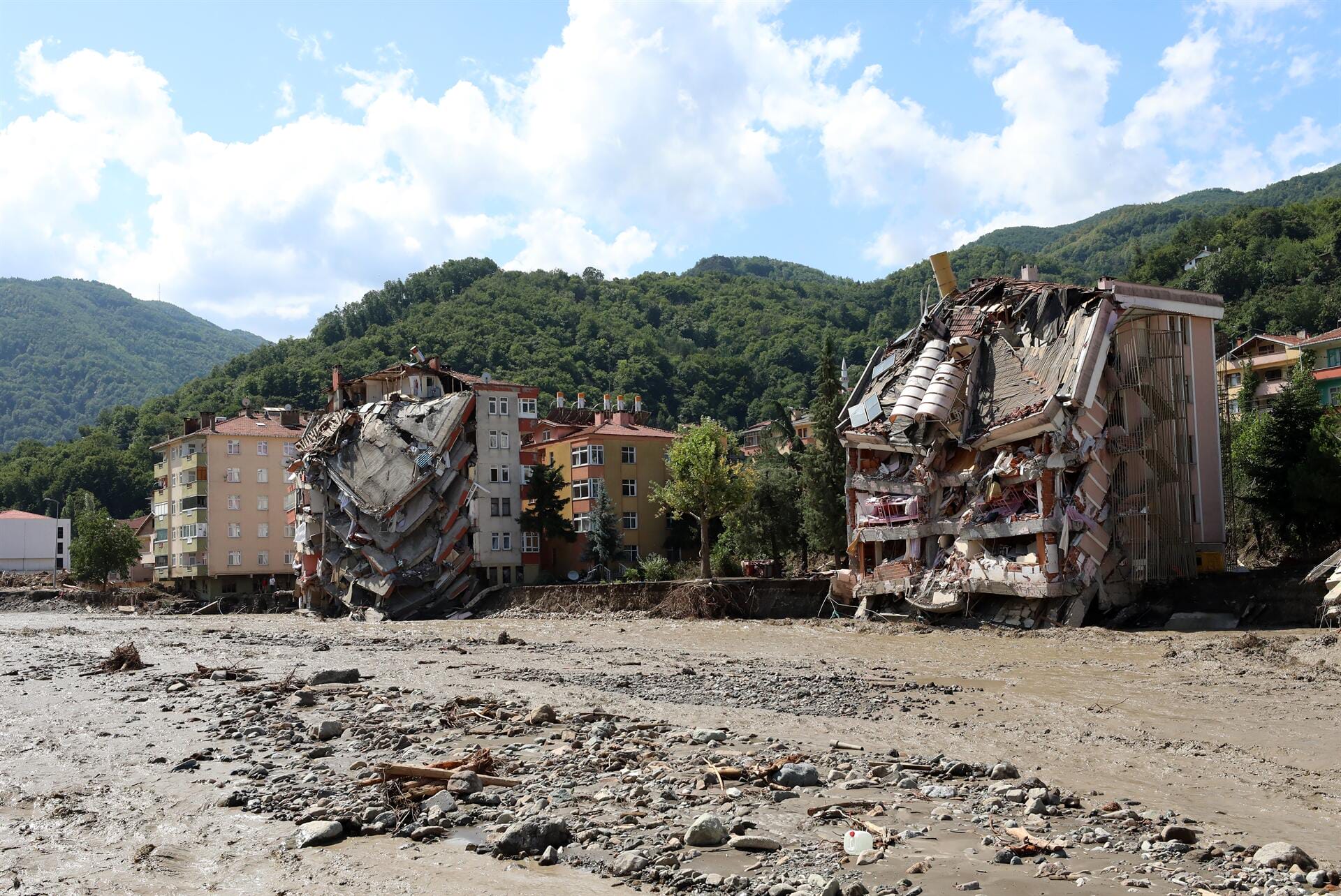 У Туреччині внаслідок повеней загинули щонайменше 40 людей