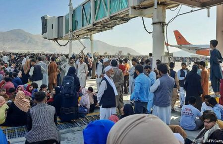 Із Кабула евакуювали вже 18 тисяч людей — Reuters