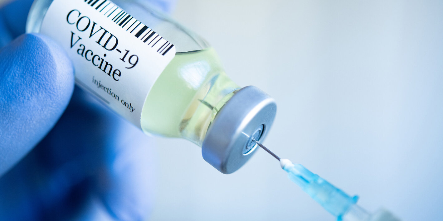 В Україні першу дозу вакцини від COVID-19 отримали вже 4,7 млн людей