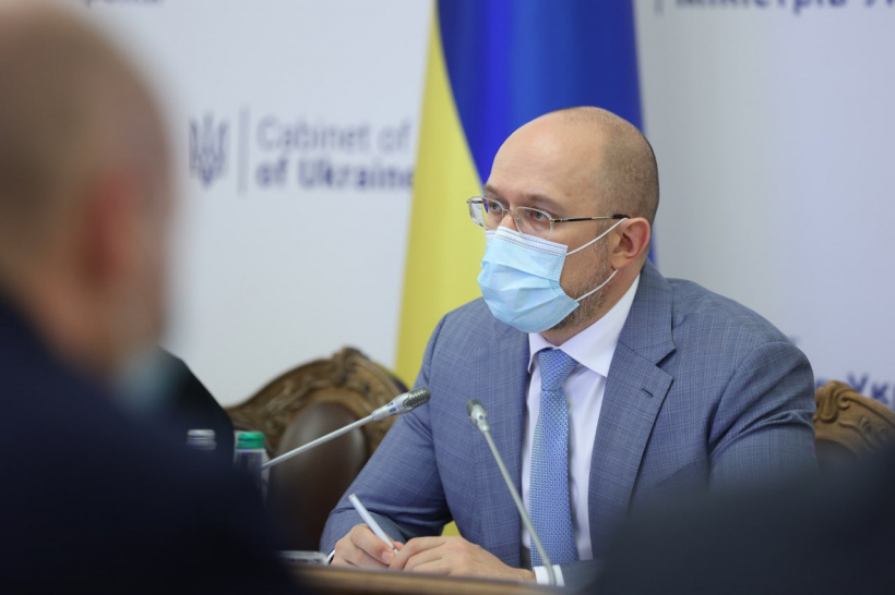 Шмигаль запевняє, що жодних відключень світла та газу в Україні не буде