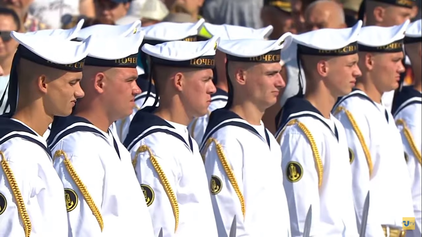 Военно-морской парад ко Дню Независимости в Одессе (видео)