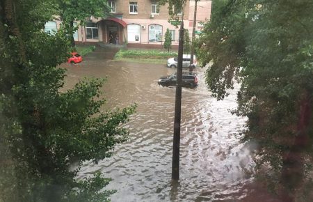 «Армагеддон» по-київськи: чи можна уникнути потопів на столичних вулицях після злив?