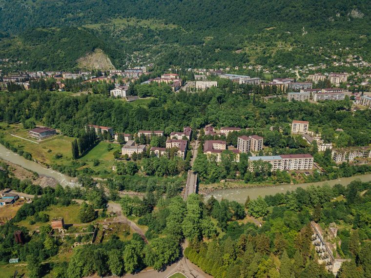 «Отправляли туристов в оккупированную Абхазию»: в МИД назвали «неприемлемой» деятельность турфирмы «Кулуар»