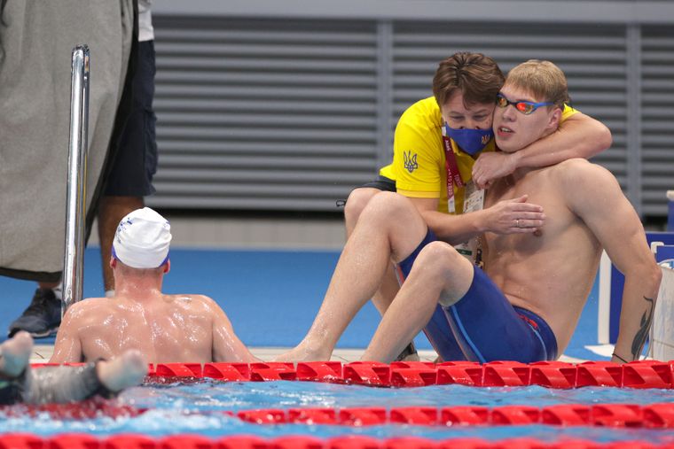 Україна знову підіймається у медальному заліку: плавець Трусов здобув «золото»