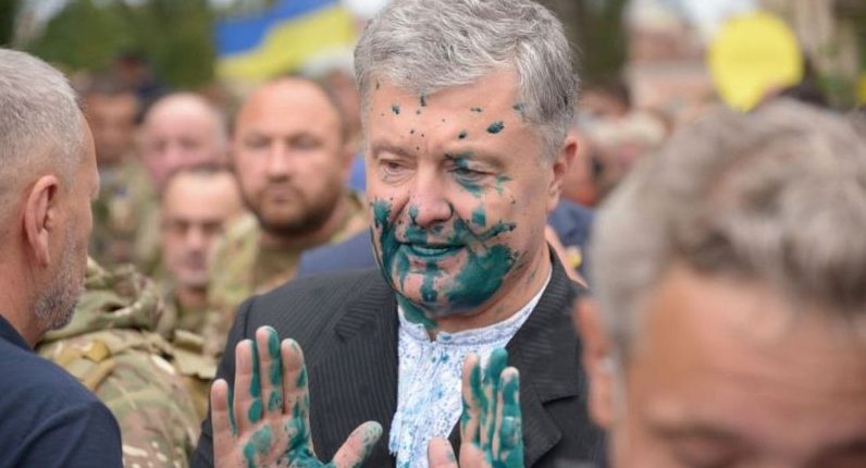 У Порошенко от зеленки ожог глаз второй степени — депутат Киевсовета