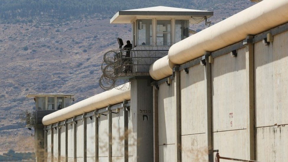 Ізраїль затримав останніх 2 із 6 палестинців, які іржавою ложкою прокопали тунель з вʼязниці