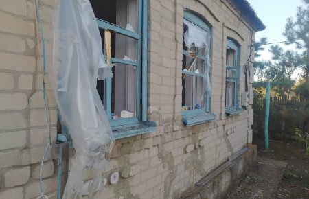 Обстрел Тарамчука на Донетчине: повреждены жилые дома и линии электропередач
