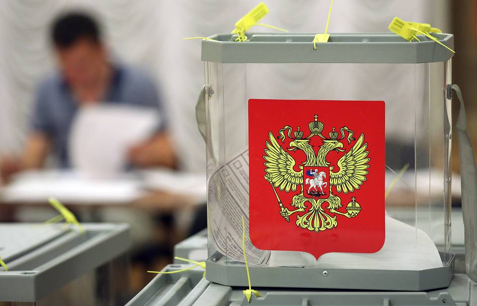 Росія хоче показати, що вона не покинула жителів ОРДЛО, залучаючи їх до виборів — Марія Золкіна