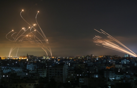 Ізраїль звинувачує ХАМАС у ракетних обстрілах з боку Сектора Газа, завдає удари у відповідь