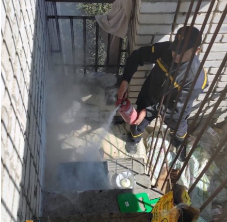 В Умані хасиди розпалили вогнище на балконі квартири, щоб приготувати їжу — ДСНС