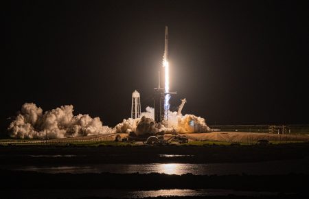 SpaceX успішно запустила місію Inspiration4 із першим цивільним екіпажем (ФОТО, ВІДЕО)