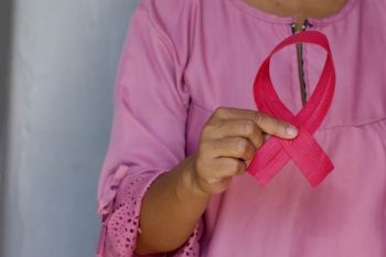В Україні кожна восьма жінка стикається із раком молочної залози — Наталія Гуран В Україні кожна восьма жінка стикається із раком молочної залози — Наталія Гуран