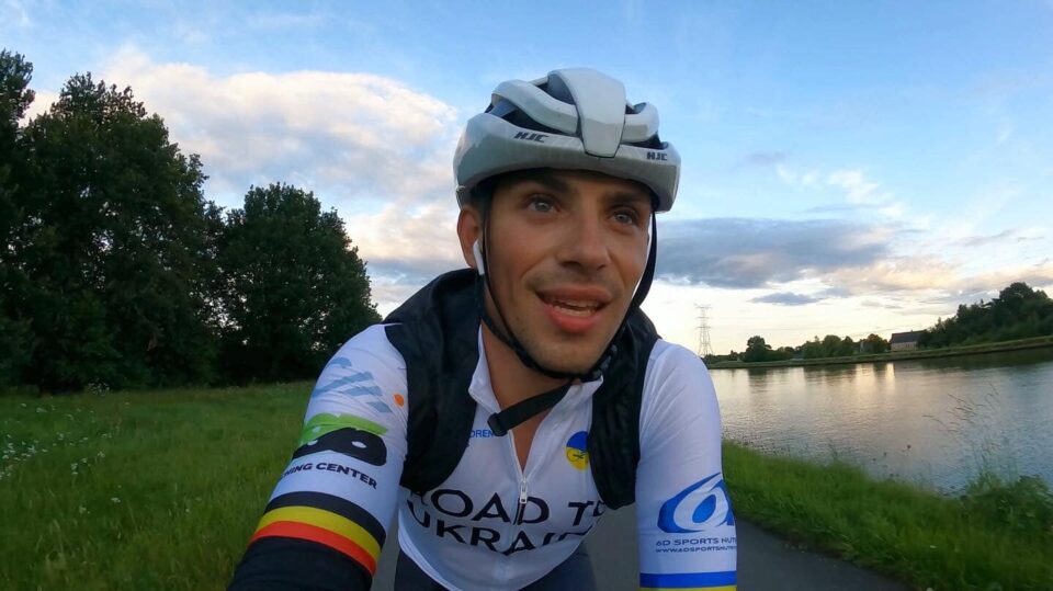 Студент із Бельгії проїхав 2500 км на велосипеді, щоб зібрати гроші для притулку в Сєвєродонецьку