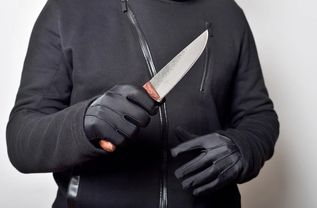 У Берліні біженець поранив ножем двох людей