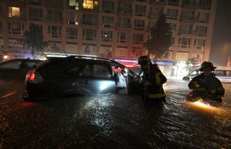 Ураган «Іда»: у Нью-Йорку затоплені вулиці та метро, оголосили НС