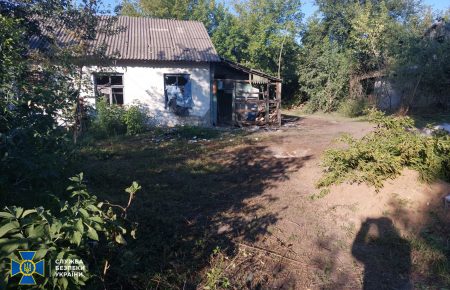 На Донбасі бойовики обстріляли співробітників СБУ, коли ті збирали докази