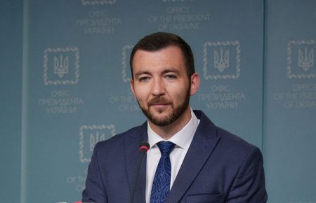 Прессекретар Зеленського прокоментував можливу відставку міністра оборони
