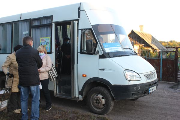 Социальными автобусами уже пользуются 47 прифронтових сел — Каплин