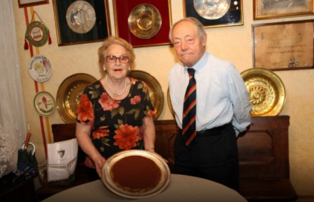 В Італії помер 93-річний ресторатор, якого називають батьком тірамісу