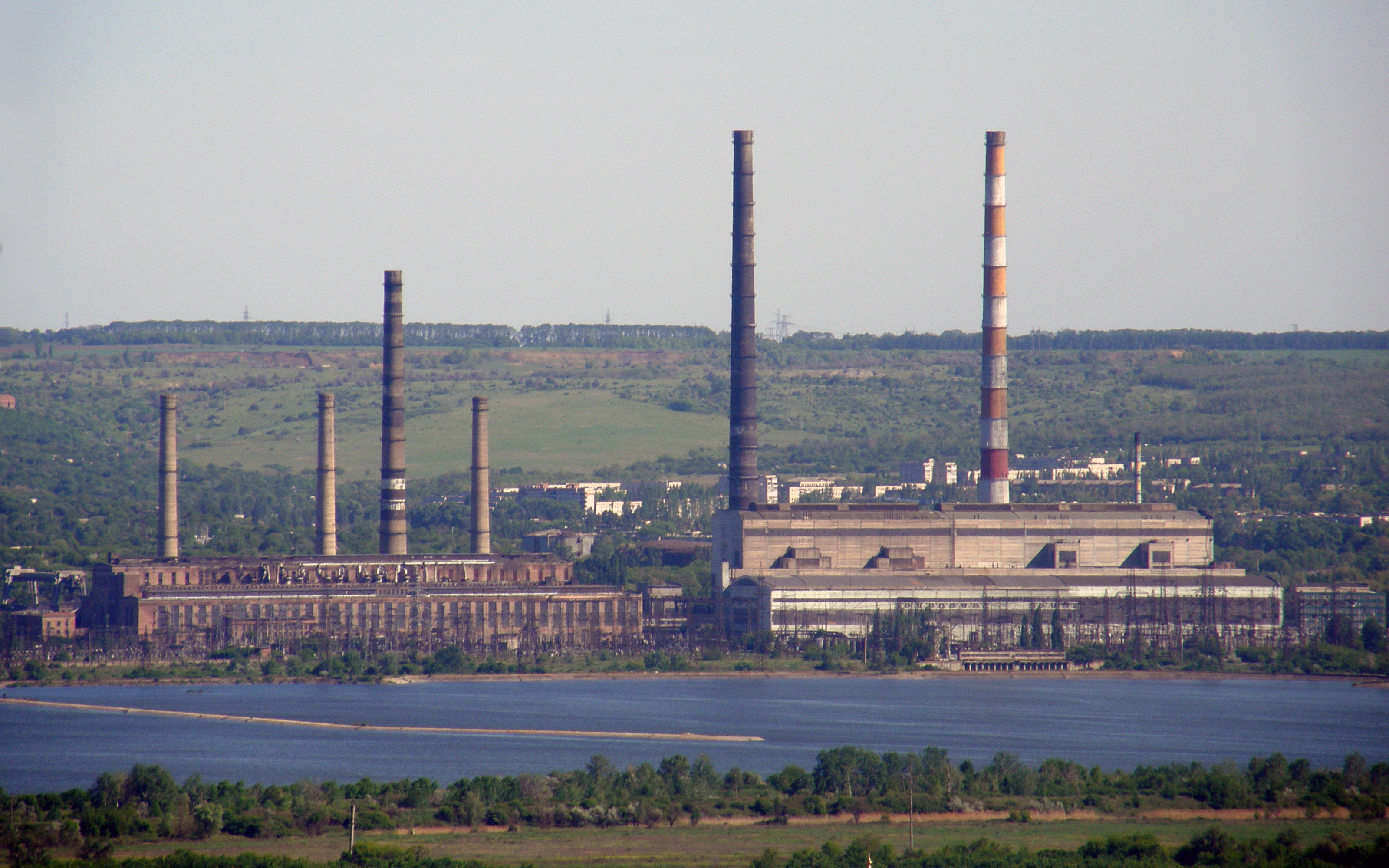 Слов'янську ТЕС зупинили через відсутність вугілля