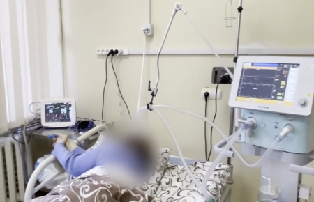 Кличко опубликовал видео из реанимации 4-й больницы Киева, где лечат больных COVID-19 — 97% пациентов не вакцинированы