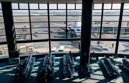 Коли можуть запрацювати нові аеропорти на Донбасі?
